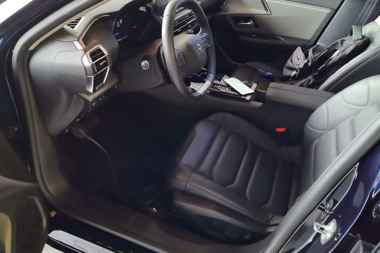 Used Citroen C5 X 2024 1.6T Extraordinary Power Left Front Seat