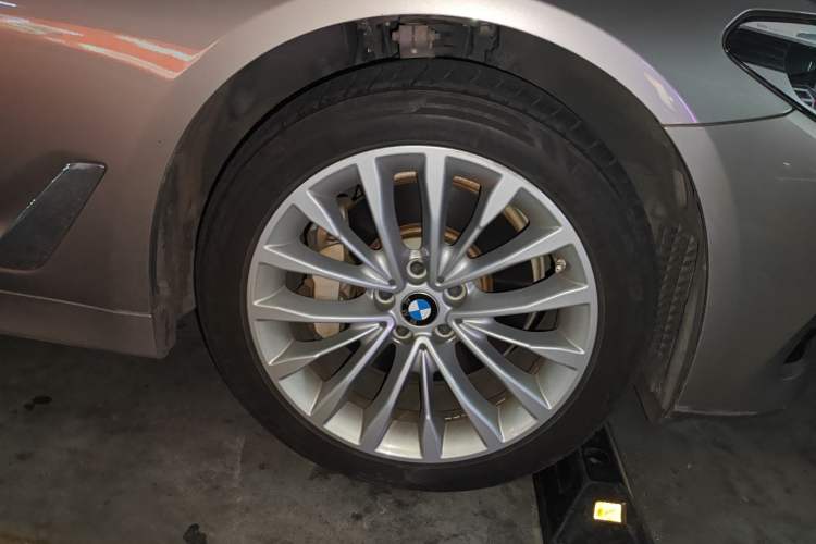 Used BMW 5 Series New Energy 2020 Mileage Upgrade Version 530Le Luxury Package
