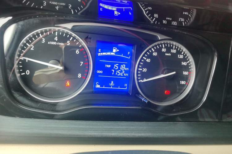 Used CHANGAN KUAYUE Xing V3 2023 1.5L Gasoline Standard Edition 2-Seat Van Odometer Close Up