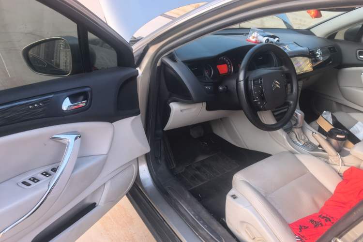 Used Citroen C5 2011 2.3L Automatic Zunyu Version
