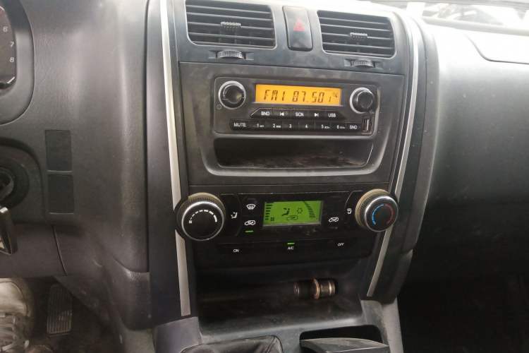 Used Jinbei Grace 2016 2.0L Express Utility Model
