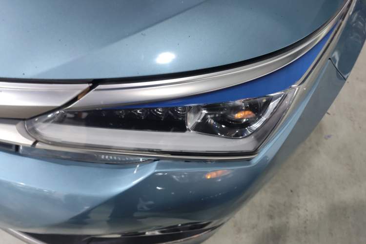 Used Toyota Corolla 2016 Dual-Engine 1.8L E-CVT Elite Edition Left Front Headlight