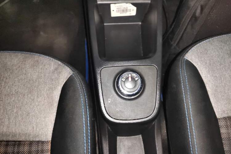 Used Dongfeng NAMMI EX1 2021 Quality Edition Gear Lever