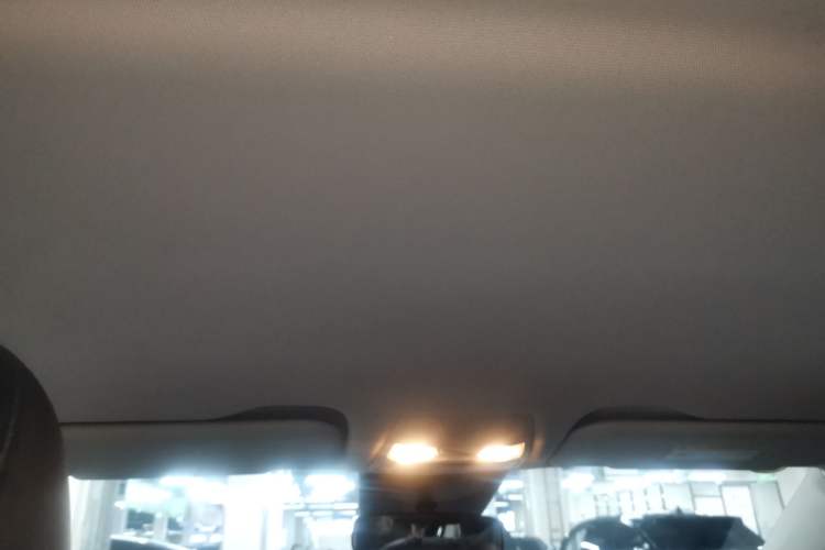 Used Hongqi E-QM5 2022 431 km Charge & Enjoy Edition
