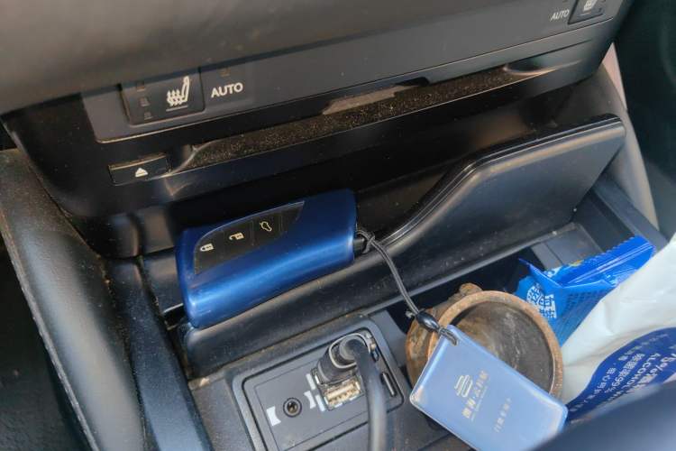 Used Lexus ES 2020 200 Excellence Edition
