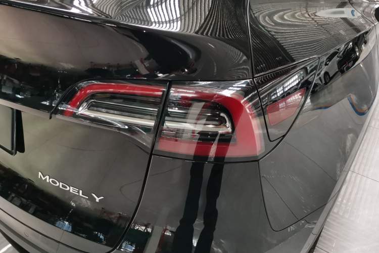 Used Tesla Model Y 2021 Standard Range Rear-Wheel Drive Version