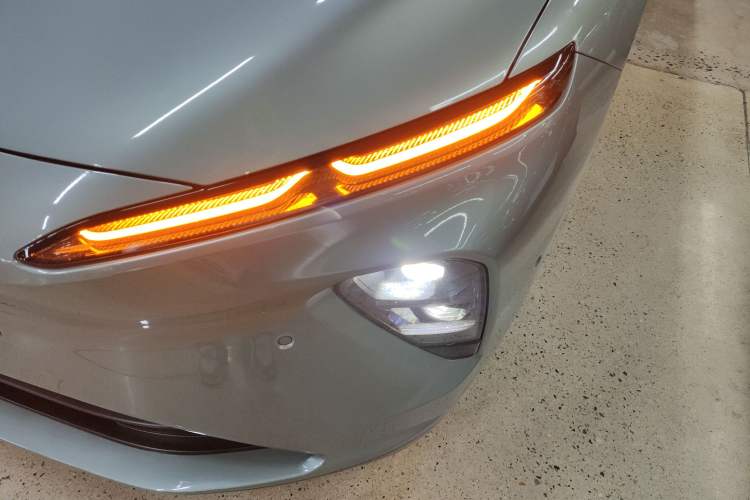 Used Nio ET7 2022 75 kWh Left Front Headlight