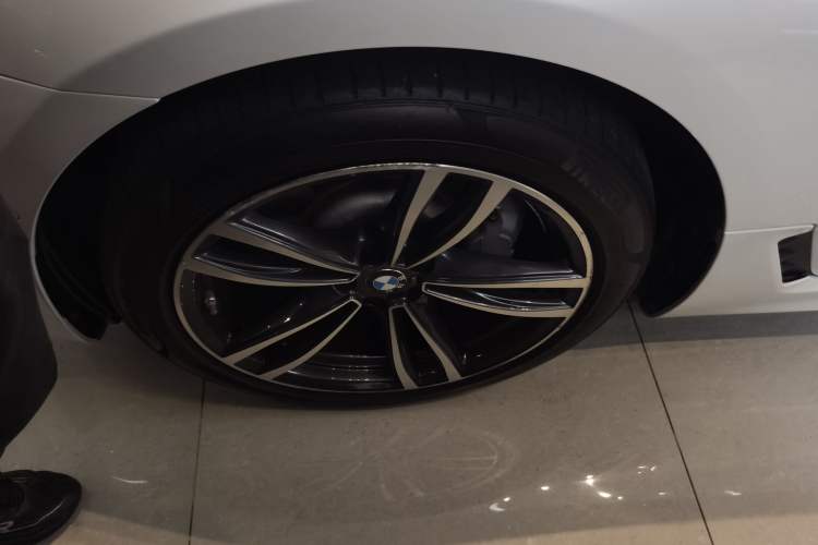 Used BMW 6 Series GT 2020 630i M Sport Package Left Front Wheel Hub