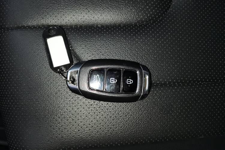 Used Hyundai Elantra 2021 1.5L CVT GLX Elite Edition Vehicle Key