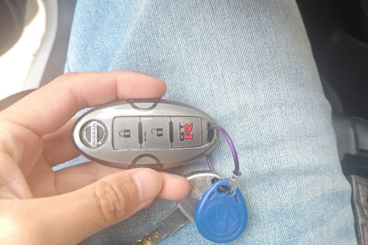 Used Nissan Terra 2018 2.5L Automatic 4x4 Flagship Edition