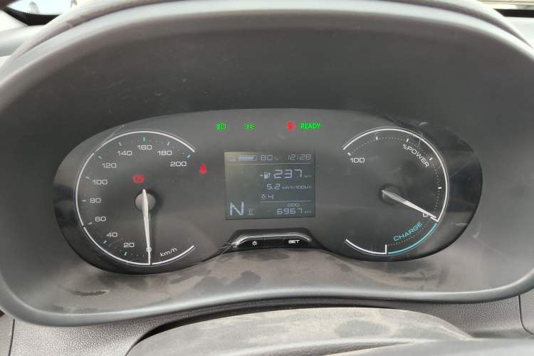 Used Wuling Hongguang New Energy 2024 All-Electric Model 300KM Standard Version
