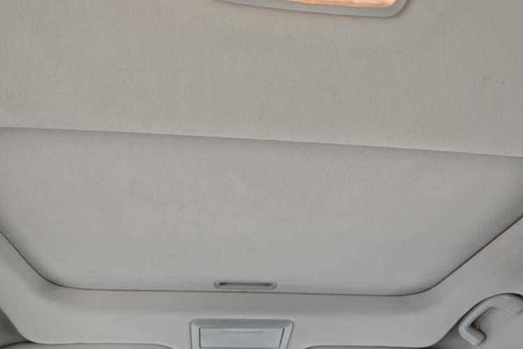 Used Chevrolet Captiva 2012 2.4L 4x4 Flagship Edition 7 Seats