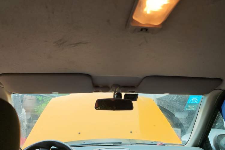 Used JMC Baodian 2018 2.9T New Value-Packed Two-Wheel-Drive Diesel Comfort Version with Extended Cargo Bed – JX4D30B5L Headliner