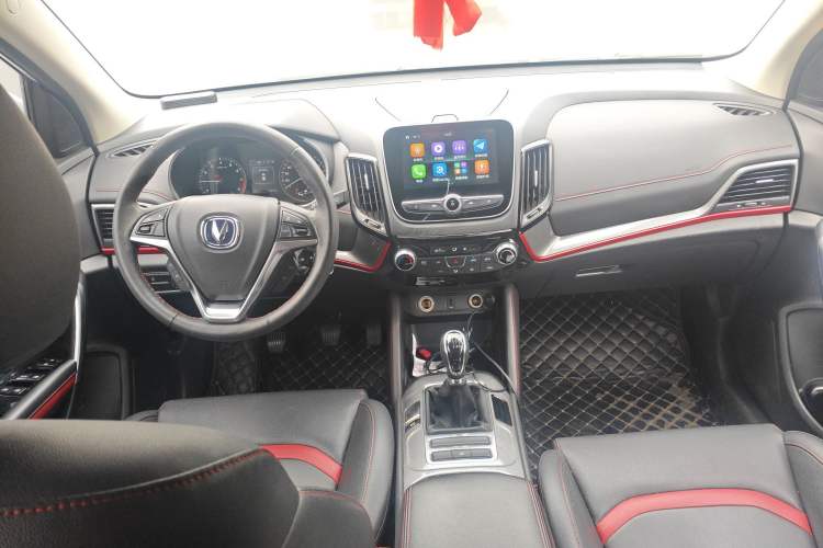 Used Changan CS55 2019 1.5T Manual Colorful Model China VI Standard
