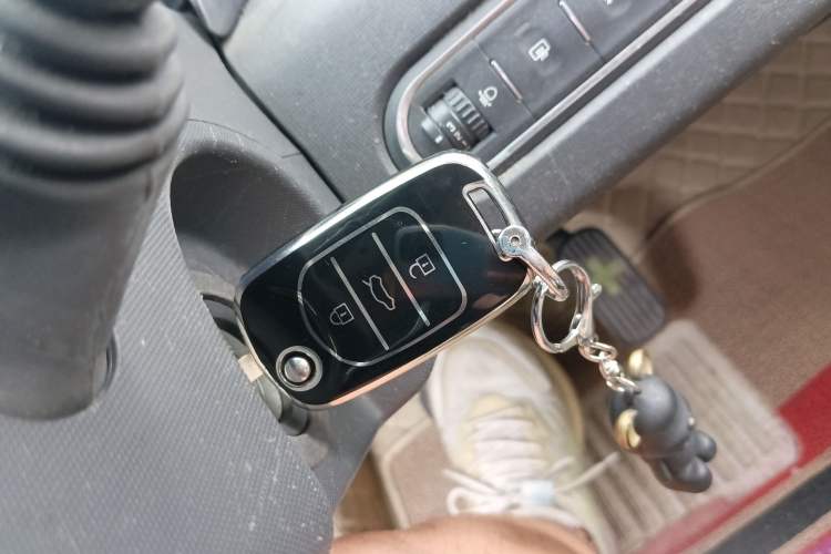 Used Baojun E100 2019 250KM Smart Drive Edition Vehicle Key