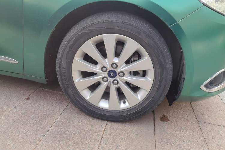 Used Ford Taurus 2016 EcoBoost 180 Luxury Model