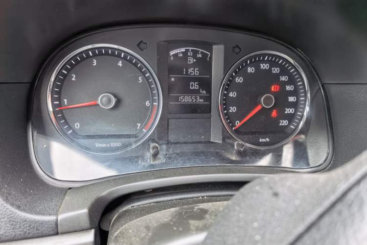 Used Volkswagen Lavida 2011 1.6L Manual - Premium Edition