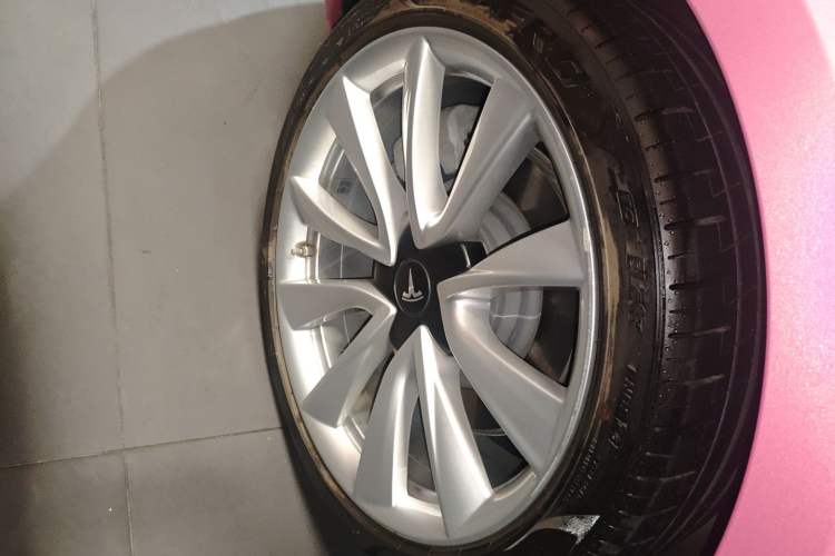 Used Tesla Model 3 2020 Refreshed Version Long-Range Rear-Wheel Drive Exterior 5