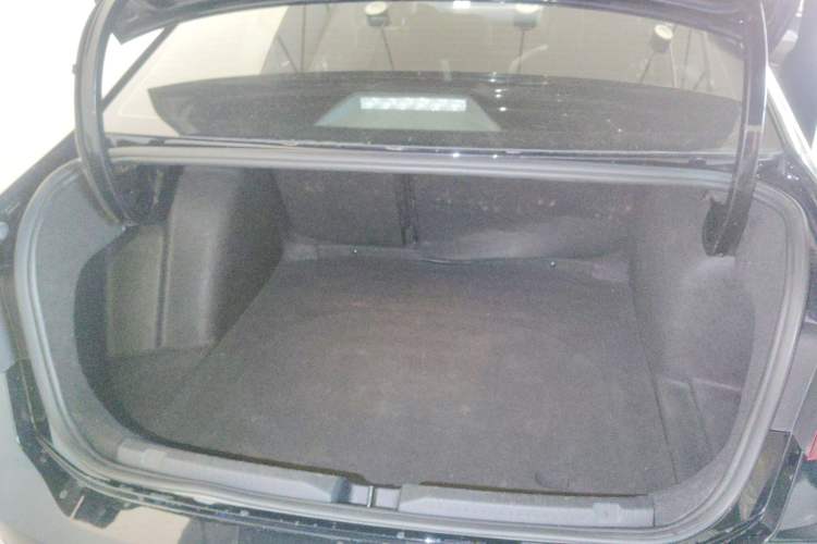 Used Volkswagen Lavida 2022 1.5L Automatic Vision Edition Trunk