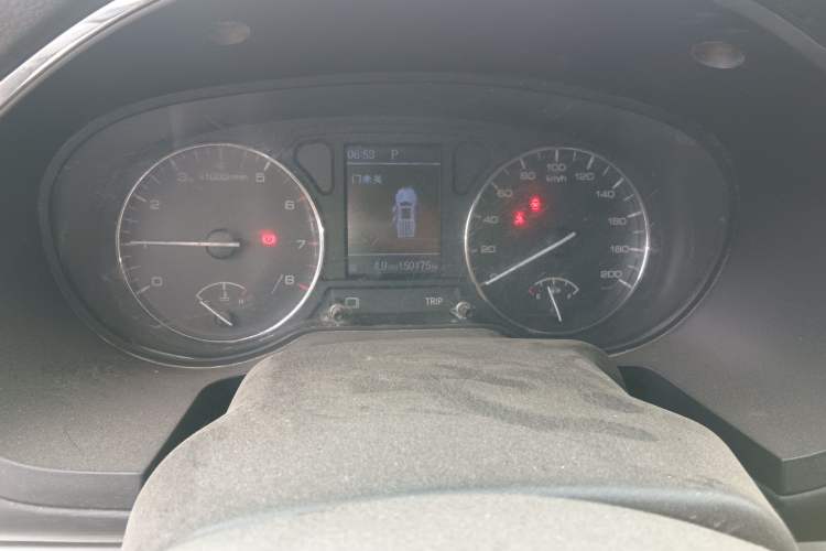 Used Dongfeng Ruichi 2017 2.4L Gasoline 4x4 Standard Version ZG24