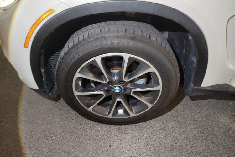 Used BMW X5 2014 xDrive35i U.S. specification
