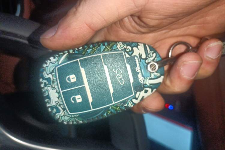 Used Alfa Romeo Giulia 2017 2.0T 200HP Luxury Edition
