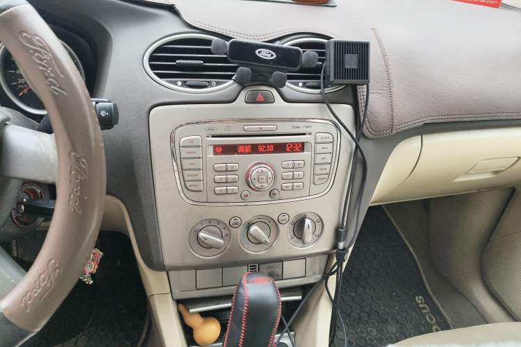 Used Ford Focus 2011 Hatchback 1.8L Automatic Fashion Edition
