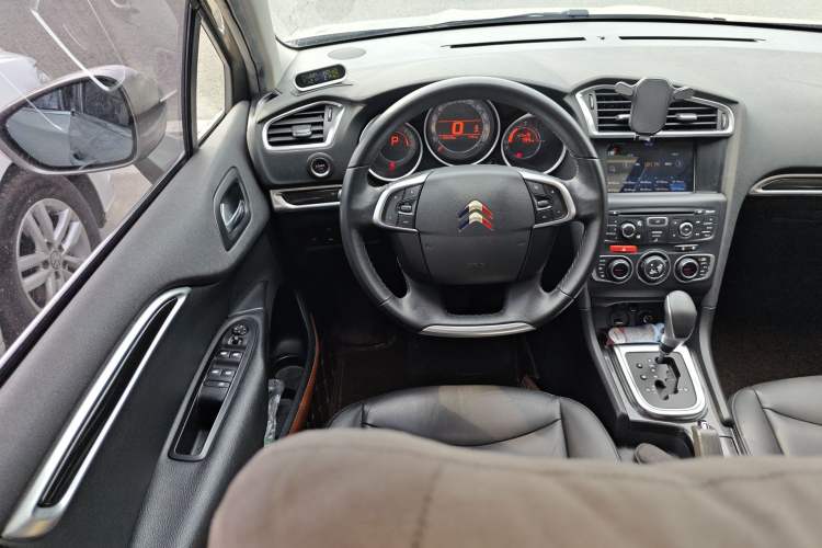 Used Citroen C4L 2013 1.8L Automatic Jingzhi Edition
