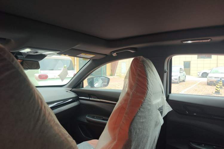 Used Changan UNI-V 2024 1.5T Prestige Sport Edition
