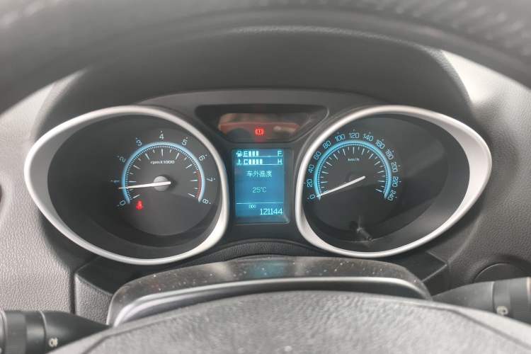 Used GAC Trumpchi GS5 2013 1.8T Manual Two-Wheel Drive Elite Edition Instrument Cluster