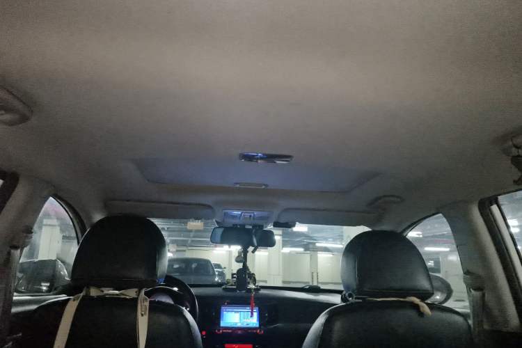 Used Kia Sportage R 2011 2.0L Automatic Two-Wheel Drive GLS