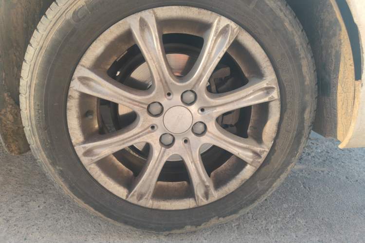 Used Geely Auto Diamond 2013 1.5L Manual Elite Model
