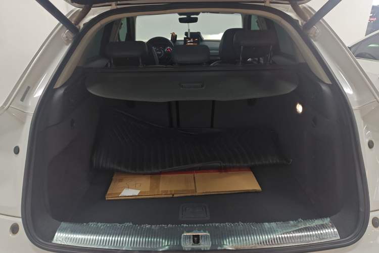 Used Audi Q3 2018 30th Anniversary Edition 35 TFSI Fashion Model Trunk