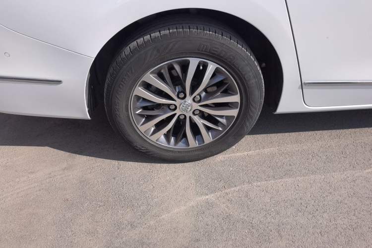 Used Buick GL8 2018 ES 28T Flagship Model China VI Standard