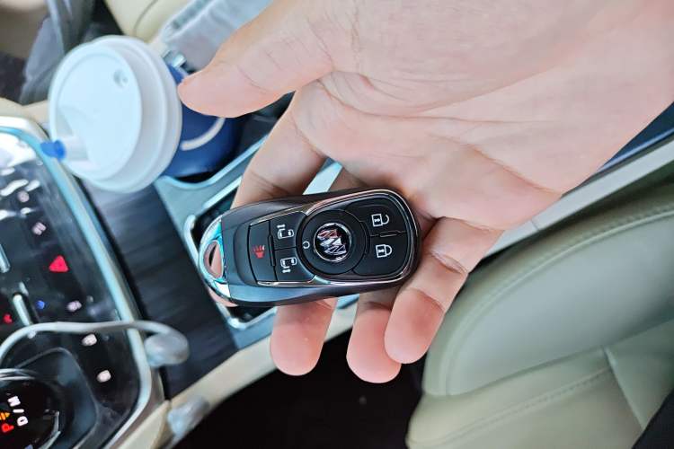 Used Buick GL8 2023 ES Lu Zun Deluxe Model