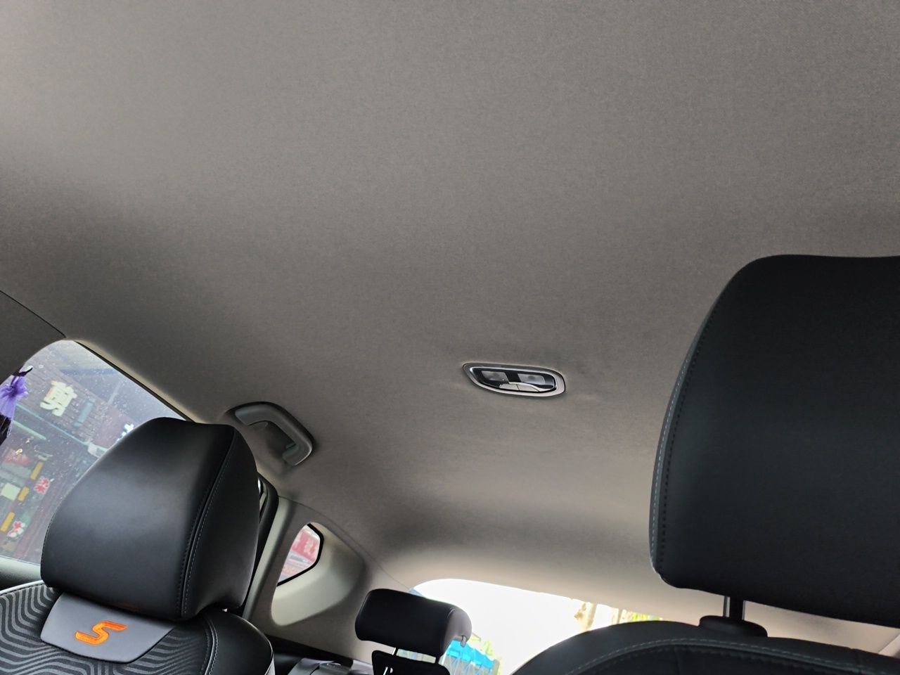 Geely Auto Coolray 2023 1.4T Manual Gold Edition — снимка 18