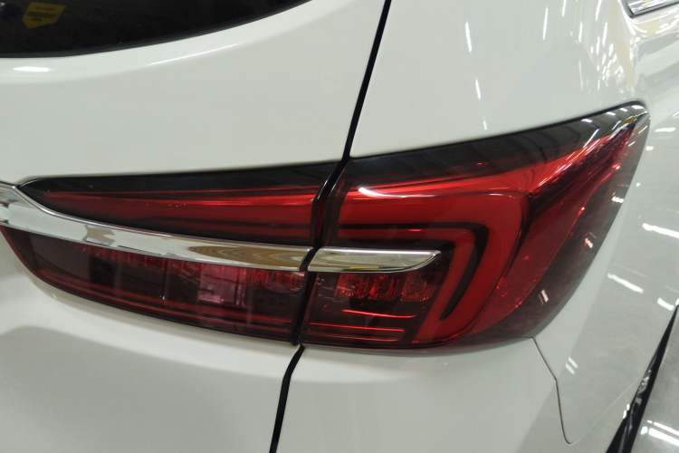 Used Buick GL8 2021 Land Cruiser Executive Class 652T Comfort Model