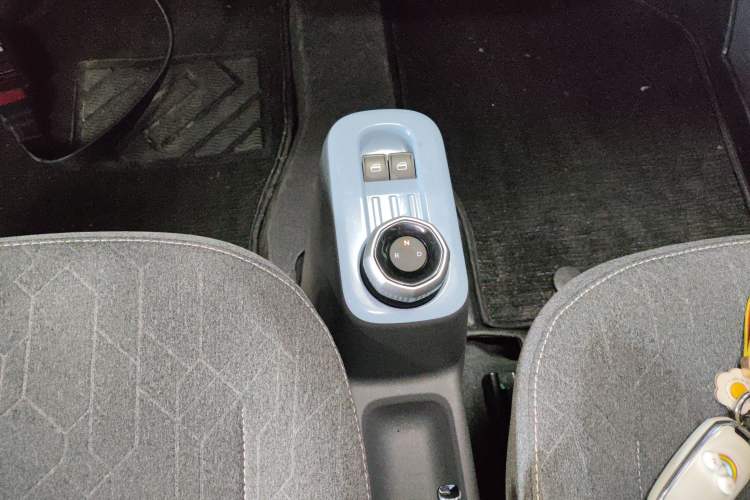 Used Geely Auto Panda 2024 Panda Mini 200km Endurance Bear
