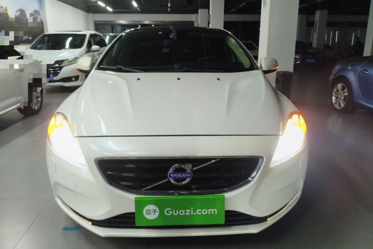 Used Volvo V40 2016 T3 Zhiyi Edition