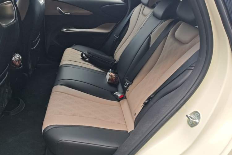Used BYD Dolphin 2025 420km Free Edition
