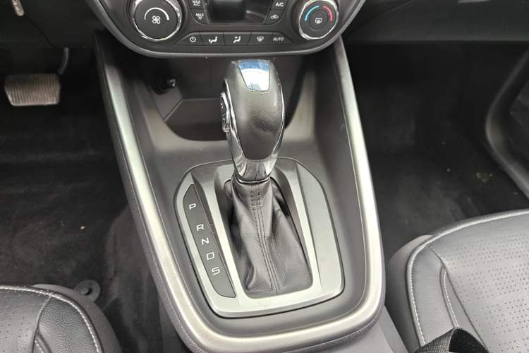 Used Ford Escort 2015 1.5L Automatic Fashion Model Gear Lever