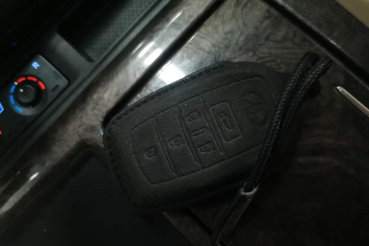 Used Toyota Alphard 2020 Dual-Engine 2.5L Prestige Edition Interior 1