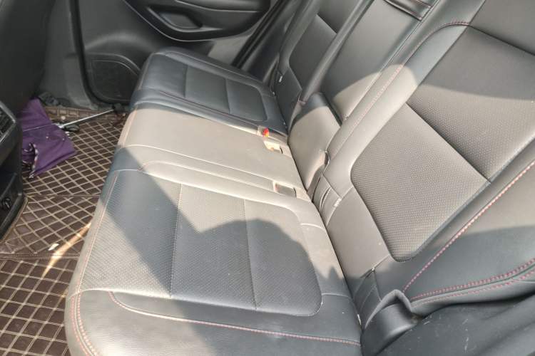 Used Changan CS75 2016 1.8T Automatic Elite Model China V Standard
