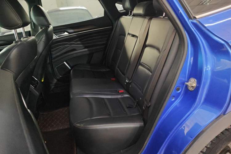 Used Dongfeng Fengon ix5 2019 220T CVT ZhiShang Trim China V Standard Left Rear Seat