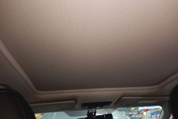 Used Honda Vezel 2017 1.8L CVT Front-Wheel Drive Pioneer Edition