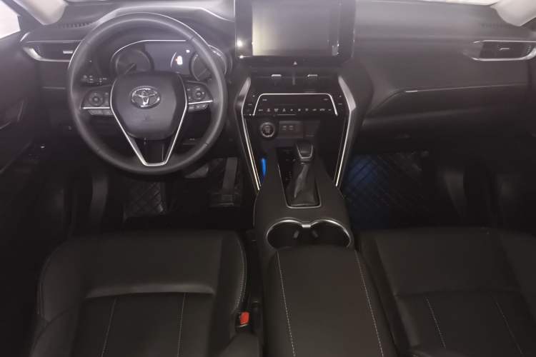 Used Toyota Harrier 2022 2.0L CVT Two-Wheel Drive Luxury Edition
