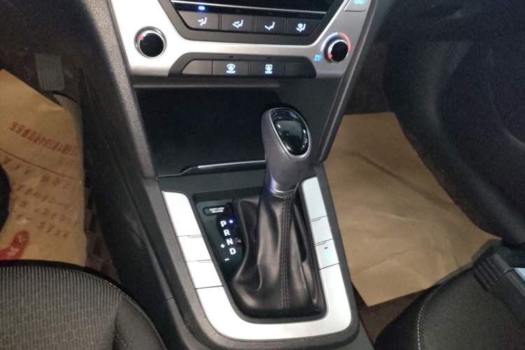 Used Hyundai Elantra (6th Generation / Lingdong) 2016 1.6L Automatic ZhiXuan – Elite Version
