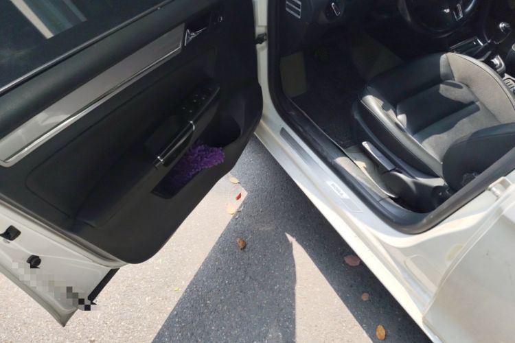 Used Volkswagen Bora 2014 1.6L Manual Comfort Model Driver Seat