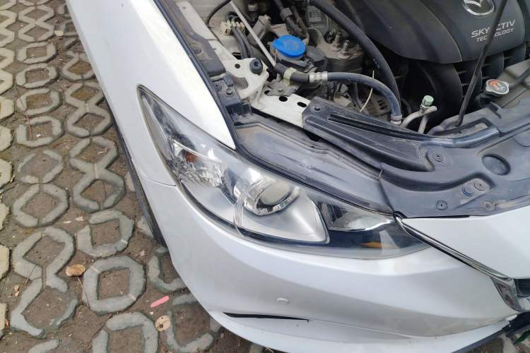 Used Mazda Atenza 2015 2.0L Blue Sky Luxury Edition
