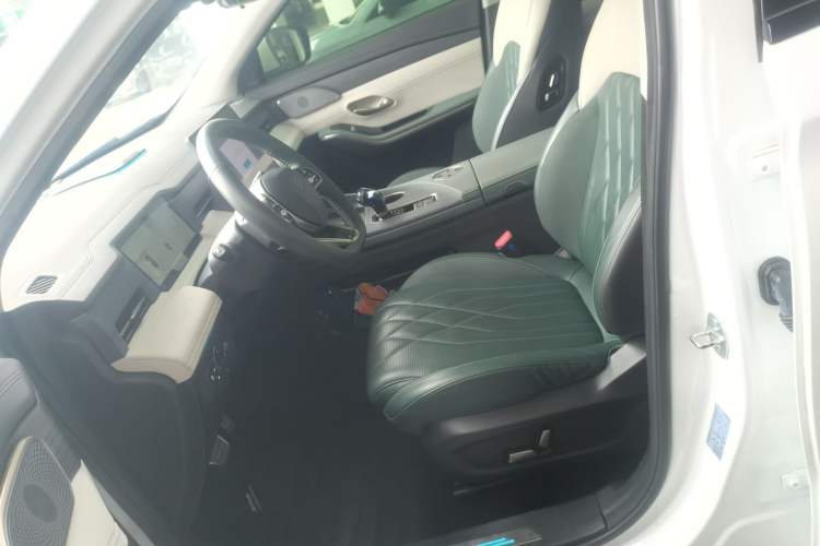 Used JETOUR Shanhai L9 2024 1.5TD 2DHT Pro 7-Seater